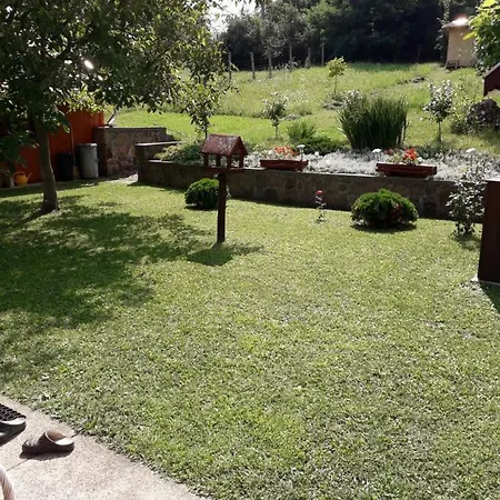 Matyasmadar Vendeghaz