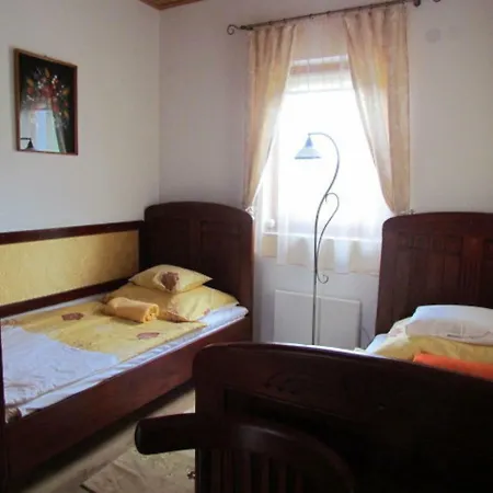 Guest house Matyasmadar Vendeghaz *