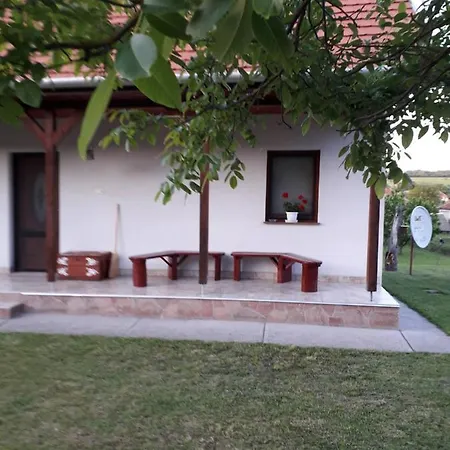Matyasmadar Vendeghaz Guest house *