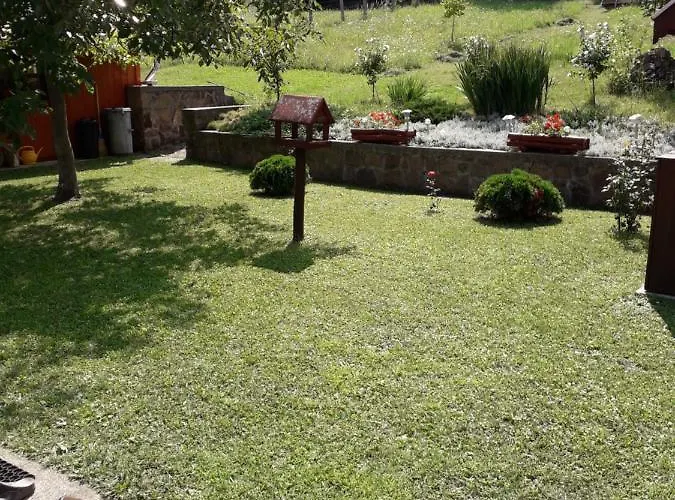 Matyasmadar Vendeghaz